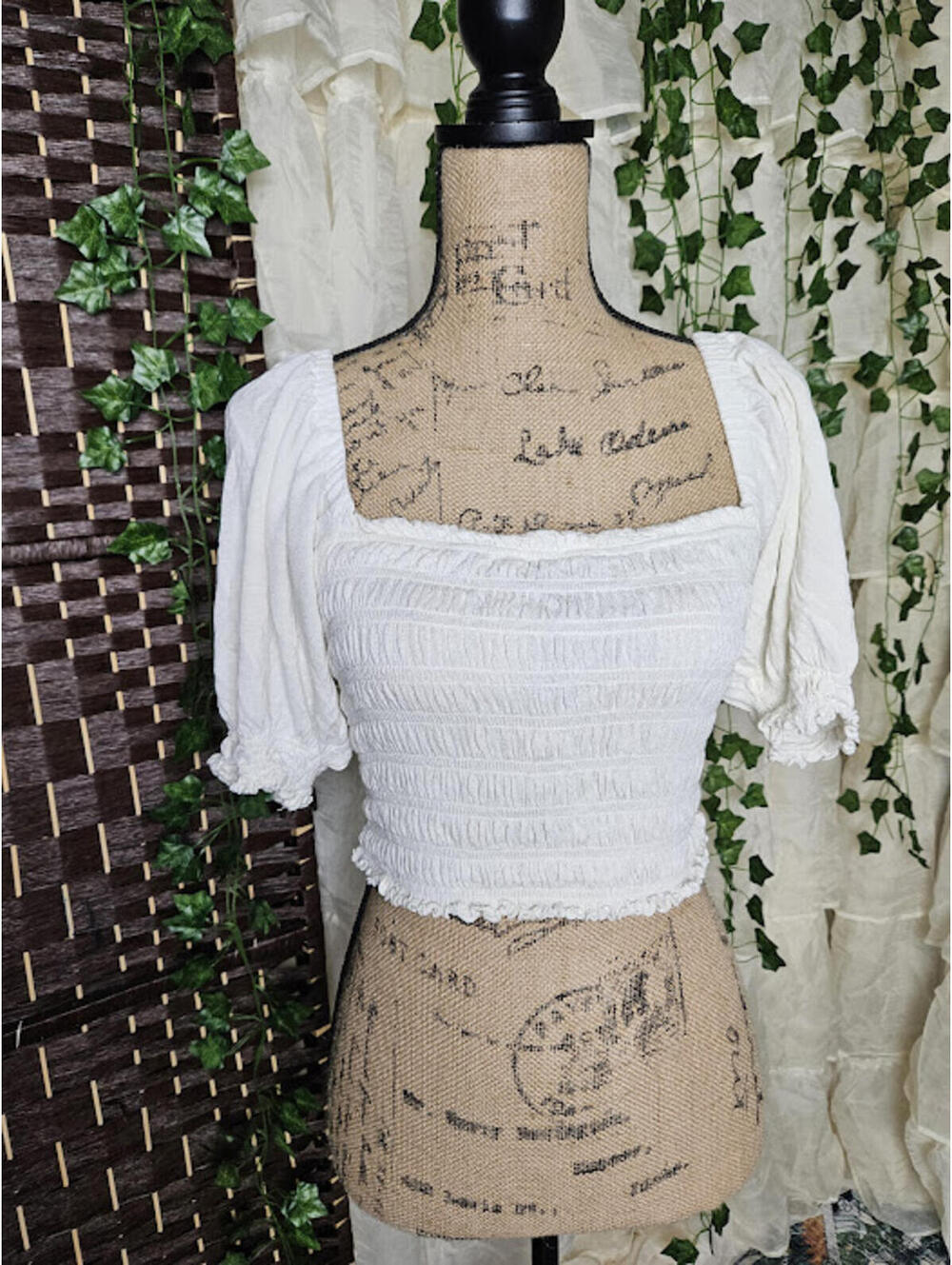 Urban Outfitters Smocked Puff Sleeve Crop Top | Cottagecore Fairycore Blouse